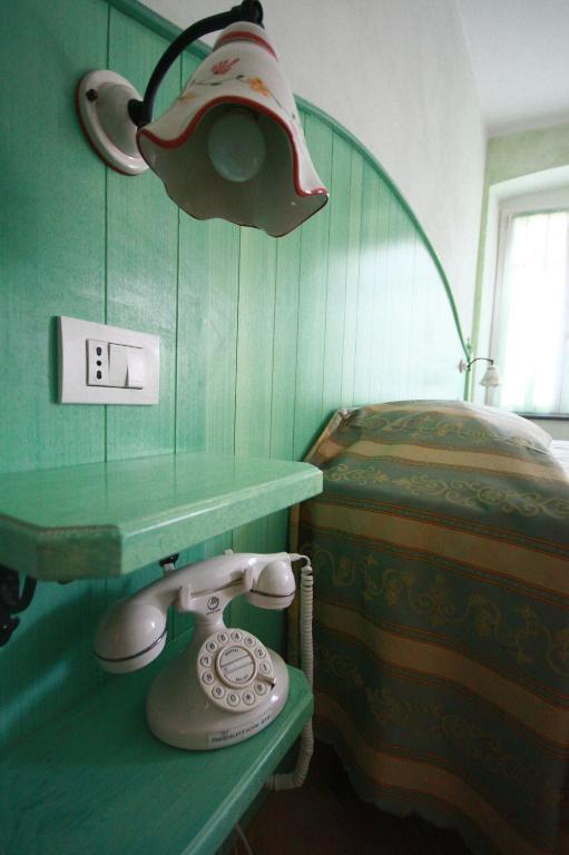 Albergo Belvedere Боргетто-ді-Вара Номер фото