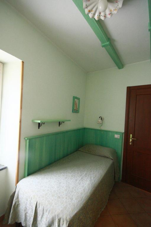 Albergo Belvedere Боргетто-ді-Вара Номер фото